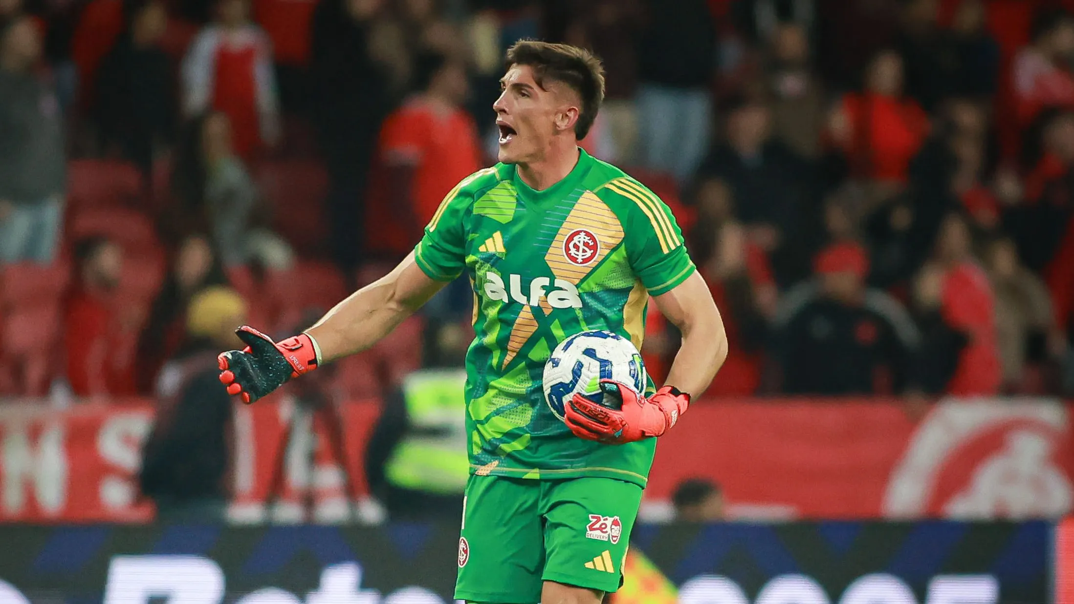 Rochet pelo Inter. Foto: Maxi Franzoi/AGIF