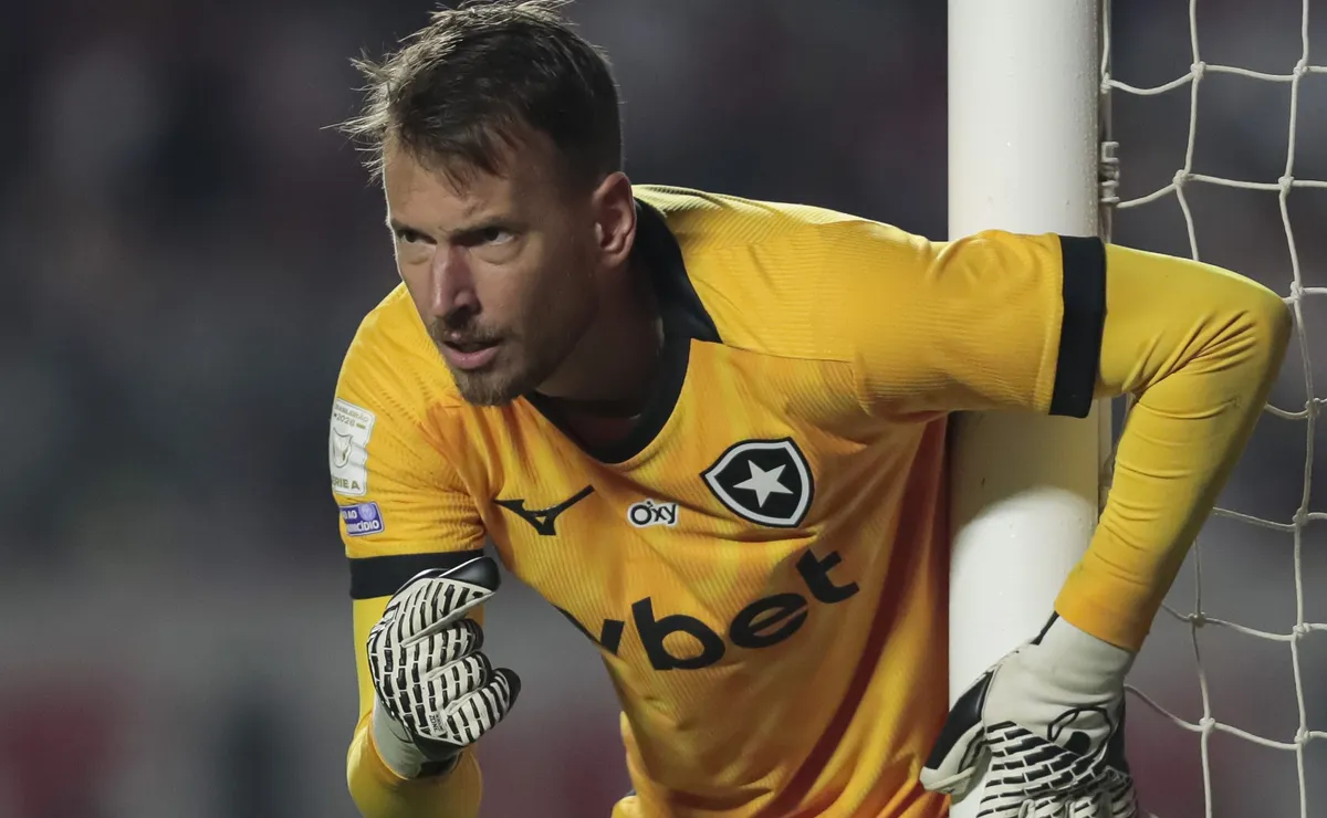 Neto é criticado no Botafogo após voltar a falhar: “Ele foi meio que encaixar”