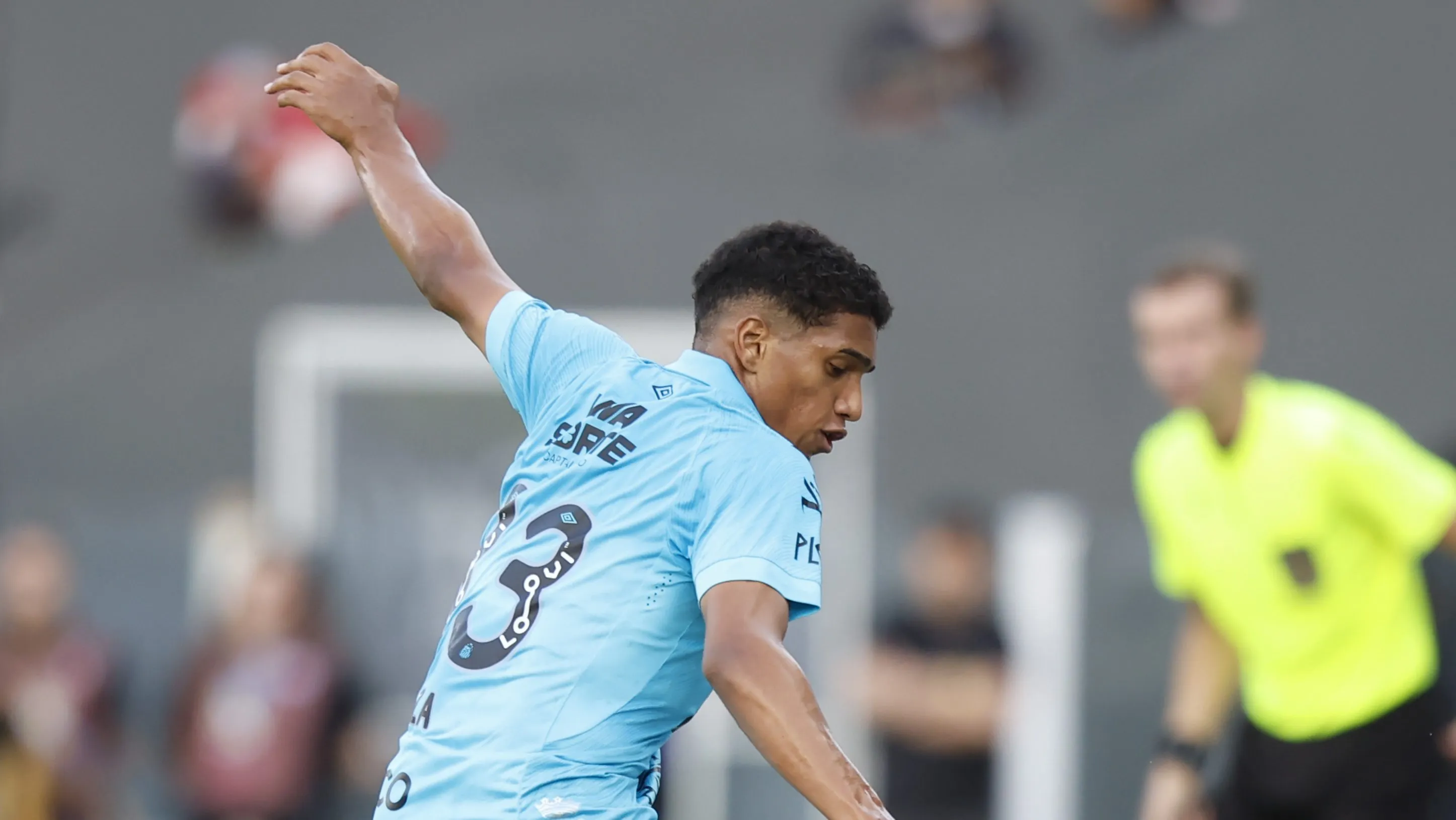 Souza ex-jogador do Santos e atualmente no Tottenham