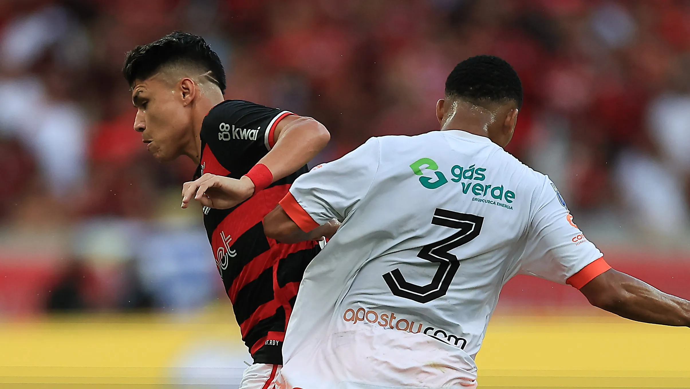 Foto: Buda Mendes/Getty Images – Maicon durante jogo contra o Flamengo em 2024 pelo Campeoanto Carioca.