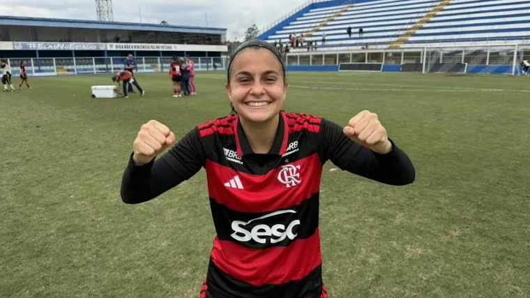 Isabela Nunes celebra vitória do Flamengo sub-20