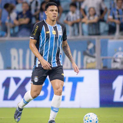 Grêmio nega propostas e pede fortuna por Viery