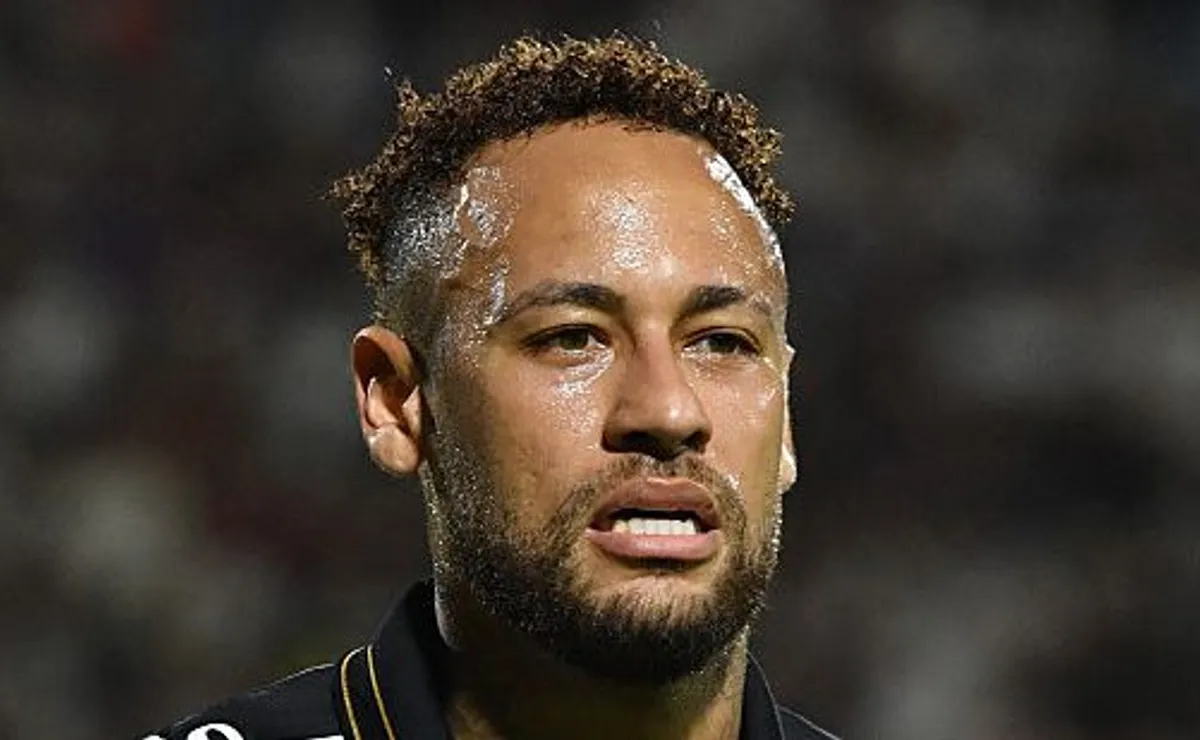 Jornal inglês vê convocação de Neymar como tentativa do Brasil de tentar ter “seu próprio Messi”