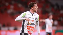 Ian Lucas marcou contra o Inter, mas não impediu a derrota do Athletic.