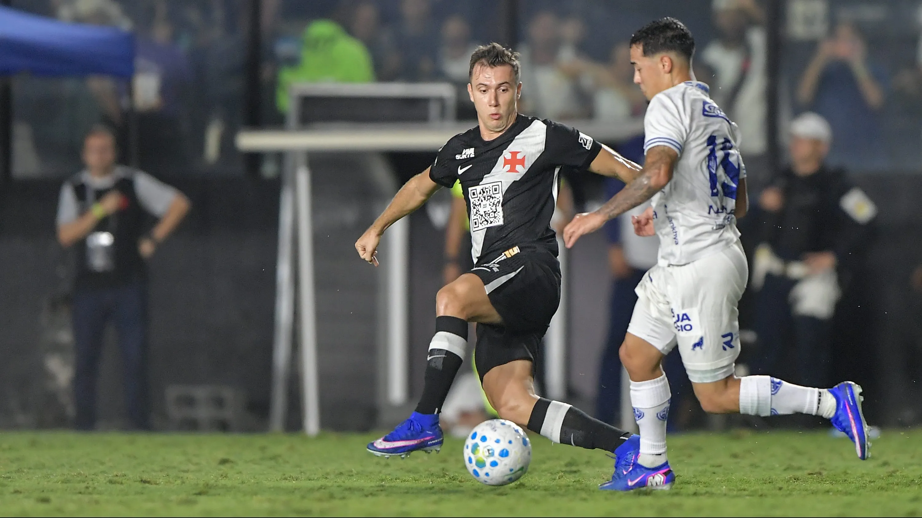 Lucas Piton jogador do Vasco durante partida contra o Paysandu no estadio Sao Januario pelo campeonato Copa Do Brasil 2026. Foto: Thiago Ribeiro/AGIF