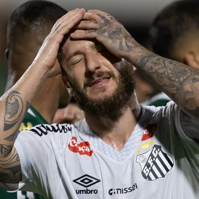 Zé Rafael pede para treinar separado no Santos