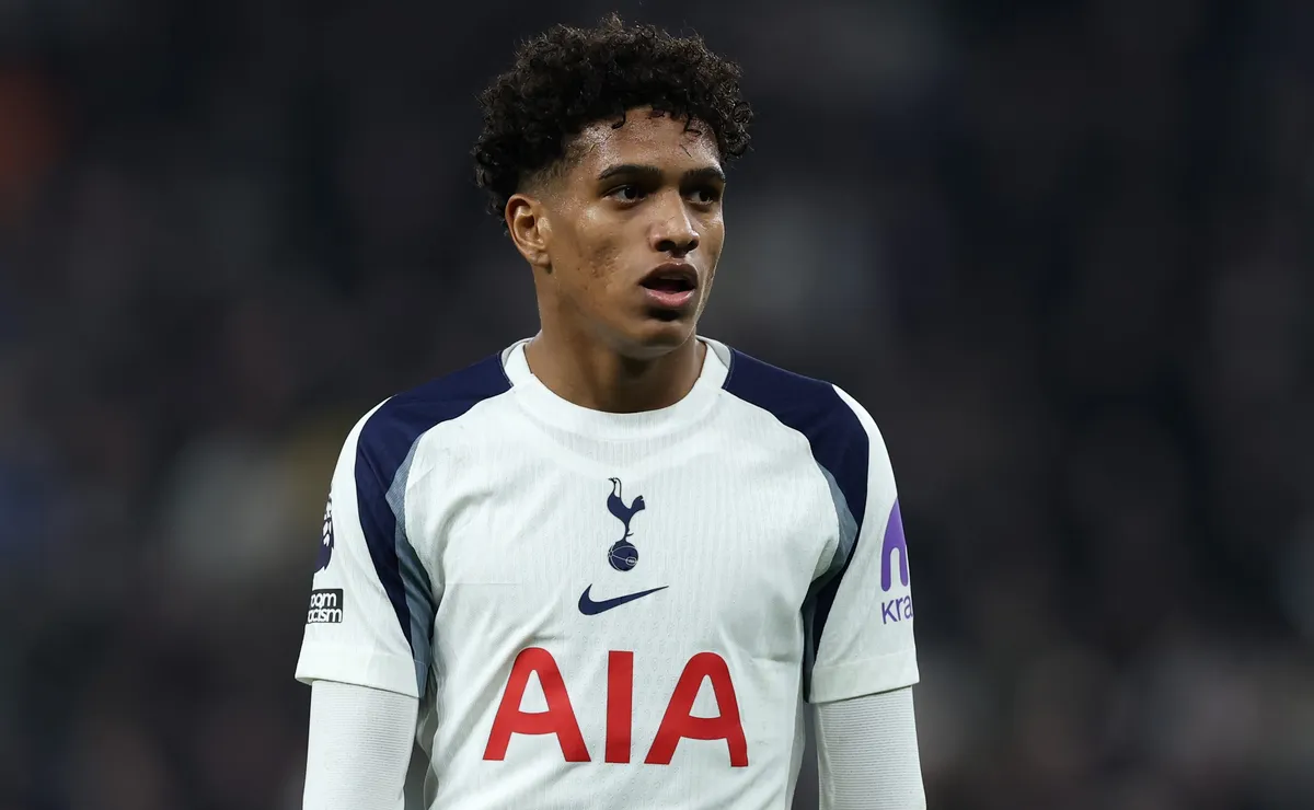 Cria do Santos, Souza entra na lista do Golden Boy e ganha destaque na Europa