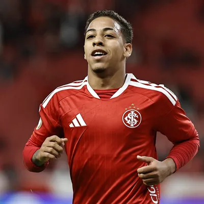 Sem Bernabei, Allex deve ganhar chance como titular no Internacional