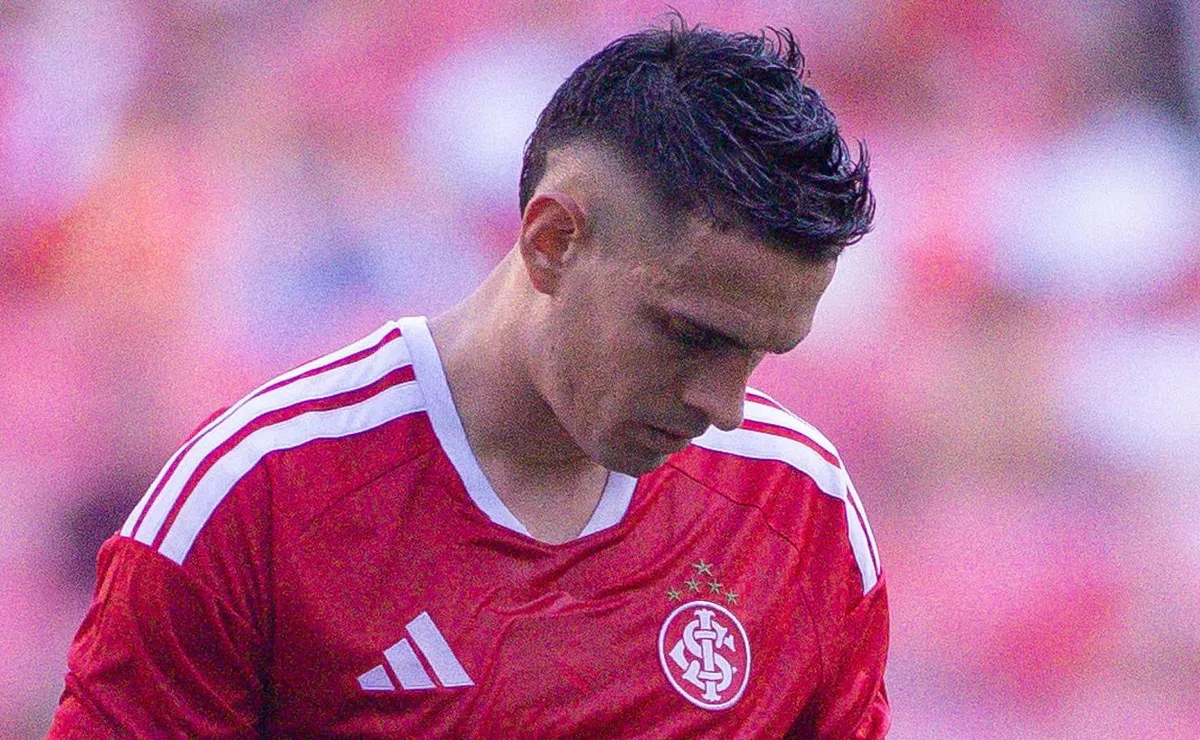 Inter acelera saída de Borré após ausência na Copa do Mundo