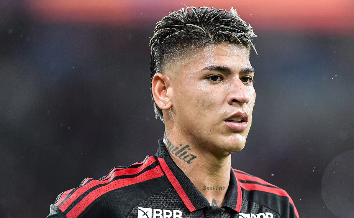 Carrascal é convocado para Copa do Mundo mesmo após fase ruim no Flamengo e repercute na web