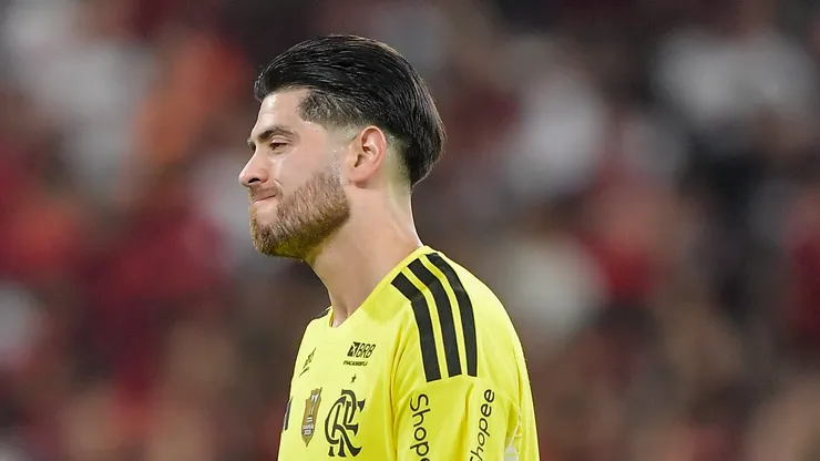 Rossi, goleiro do Flamengo - Foto: Thiago Ribeiro/AGIF