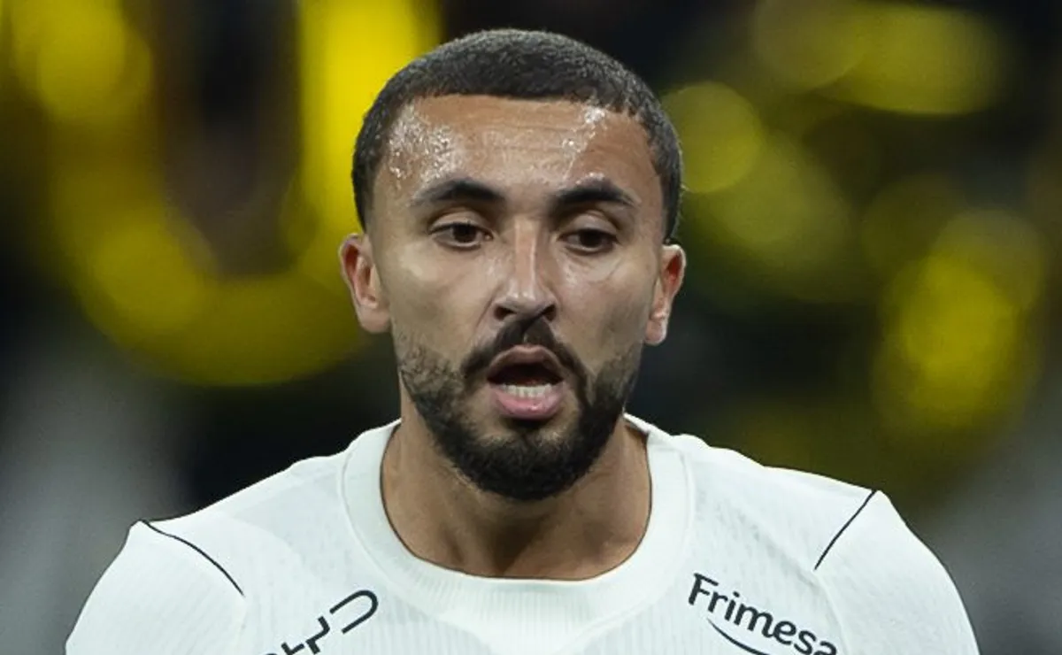 Zakaria Labyad afirma que o Corinthians é o maior clube de sua carreira mesmo tendo passado pela Europa