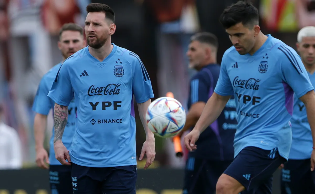 Depois de Messi, Argentina ganha dor de cabeça com lesão de Acuña antes da Copa