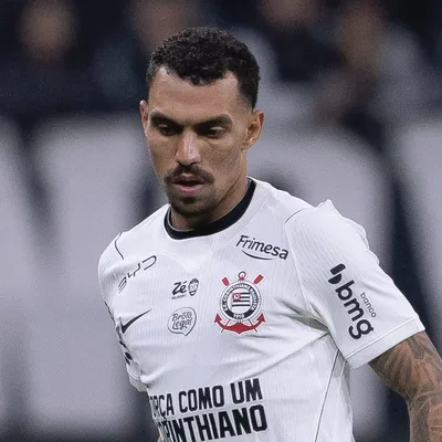 Assistência contra o Atlético-MG faz Matheuzinho ganhar destaque no Corinthians