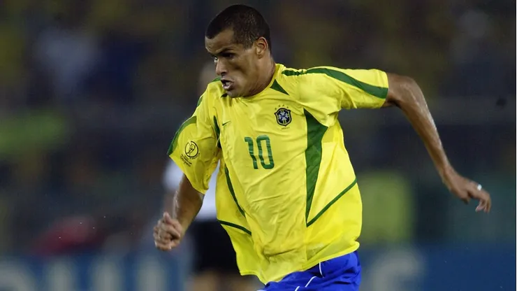 Rivaldo foi essencial na campanha do pentacampeonato de 2002 (Photo by Gary M. Prior)