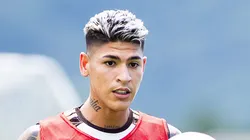 Jorge Carrascal jogador do Flamengo durante treinamento no Ninho do Urubu