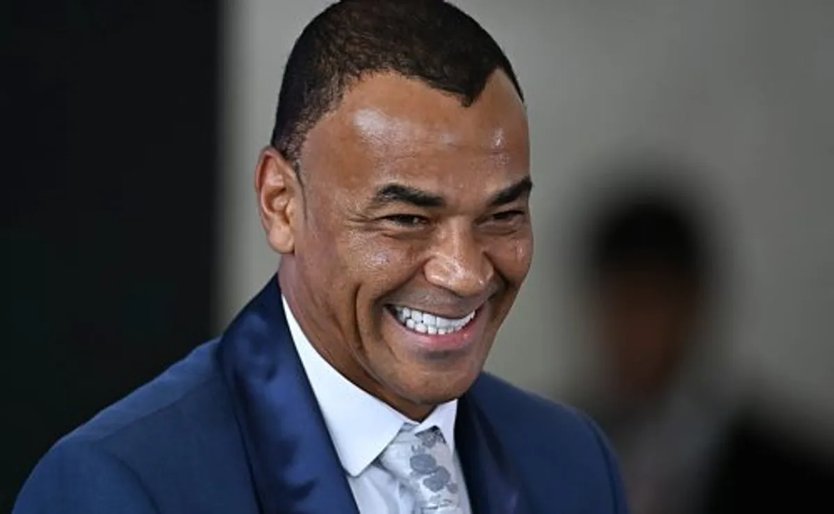 Cafu reage e aprova convocação de Neymar para a Copa do Mundo