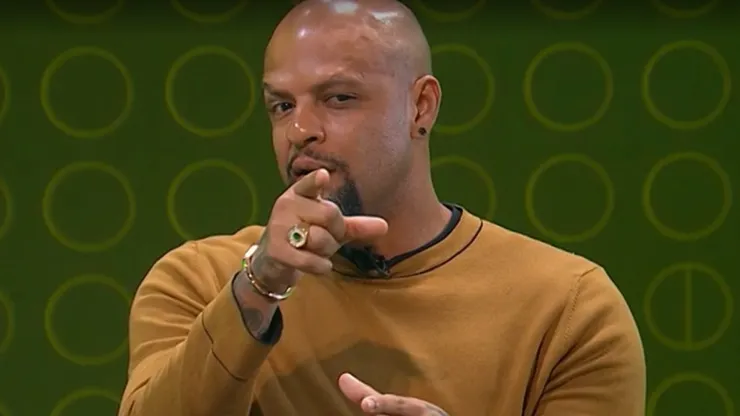 DEFENDEU! Felipe Melo defende Paulinho após comemoração polêmica