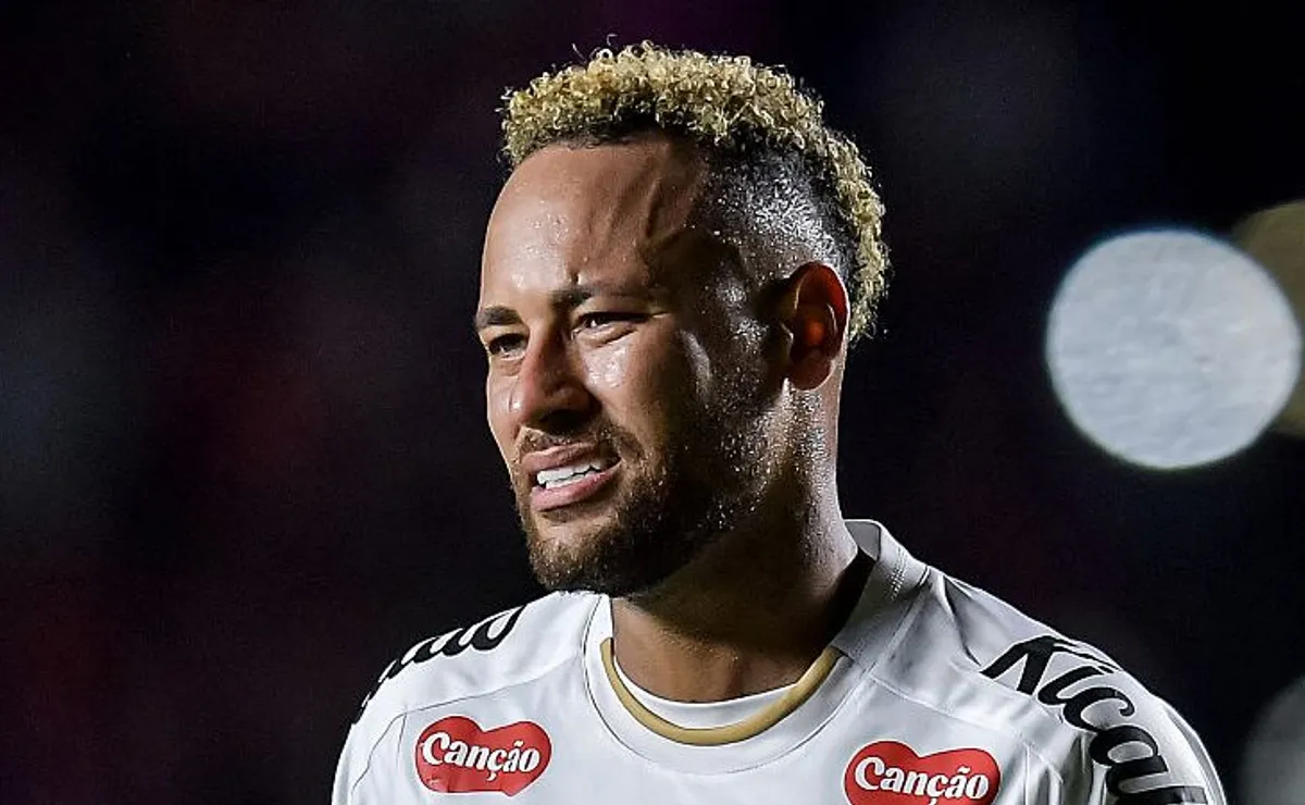 Neymar ainda preocupa fisicamente, mas Seleção mantém confiança para estreia na Copa do Mundo