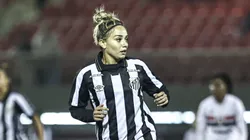 Thaisinha está de volta ao Peixe - Foto: Reinaldo Campos/Santos F.C.