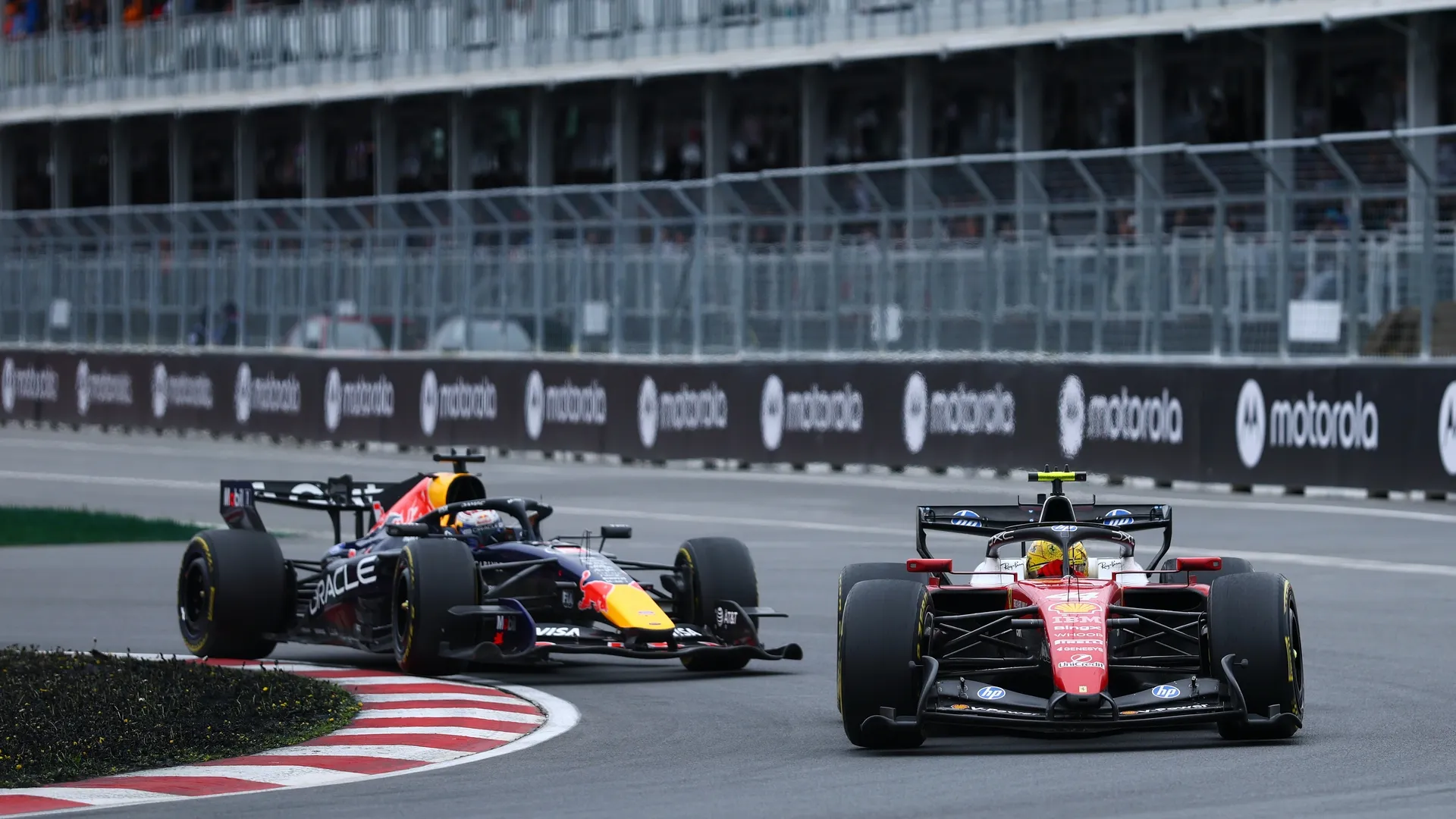 Verstappen e Hamilton
