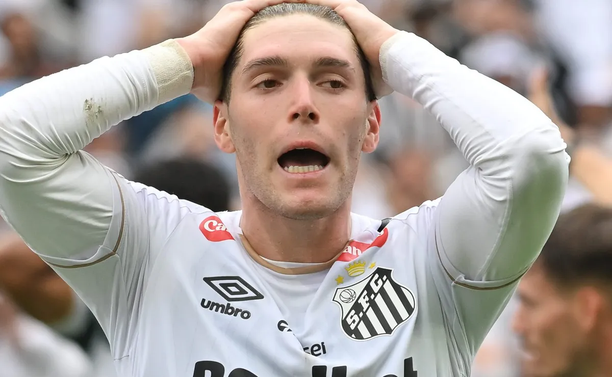 Rollheiser e Miguelito são opções para o meio-campo contra o Cuenca