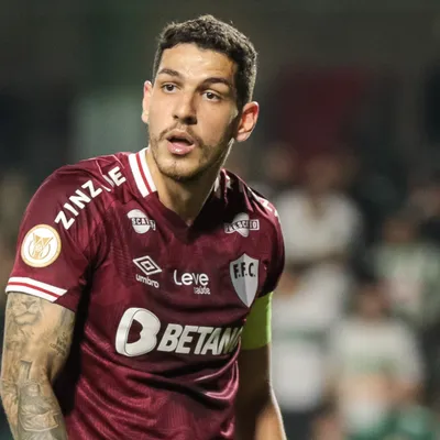 Leila explica situação do Palmeiras e o interesse em Nino