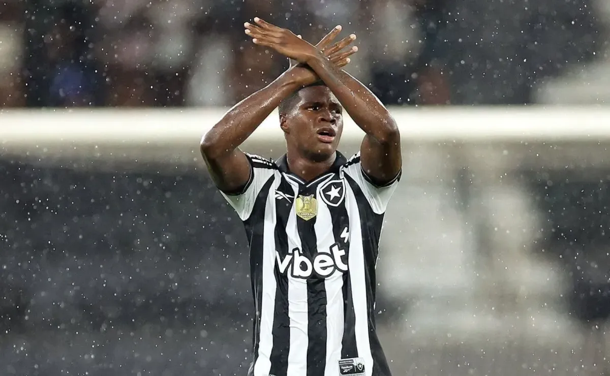 Kadir Barría, joia do Botafogo, fica fora da convocação final do Panamá para Copa do Mundo