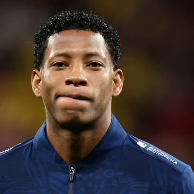 Plata e Carrascal podem sair do Flamengo após Copa