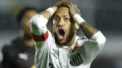 Neymar reage à pergunta sobre problema físico antes de se apresentar ao Brasil