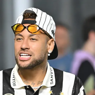 CBF e Neymar não trabalham com a chance do camisa 10 ser cortado