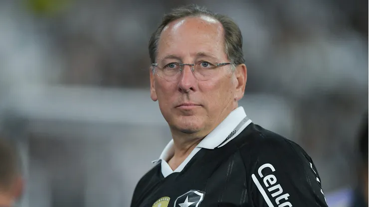 John Textor CEO do Botafogo durante partida contra o Corinthians no estadio Engenhao pelo campeonato Brasileiro A 2025.