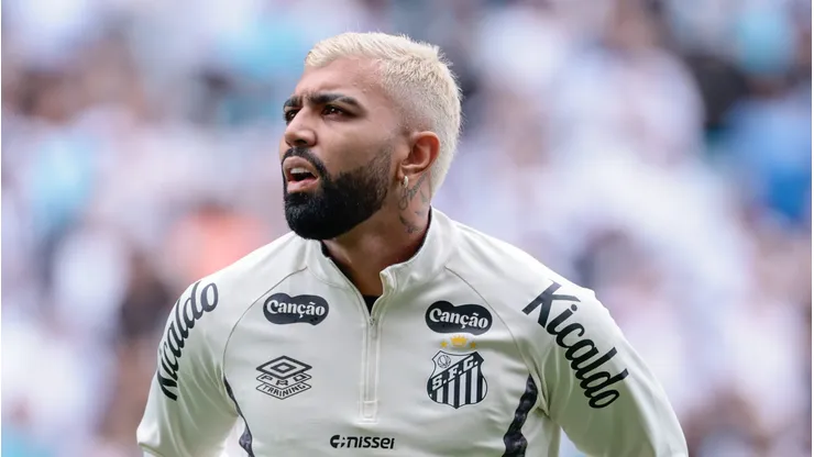 - Gabigol jogador do Santos durante aquecimento