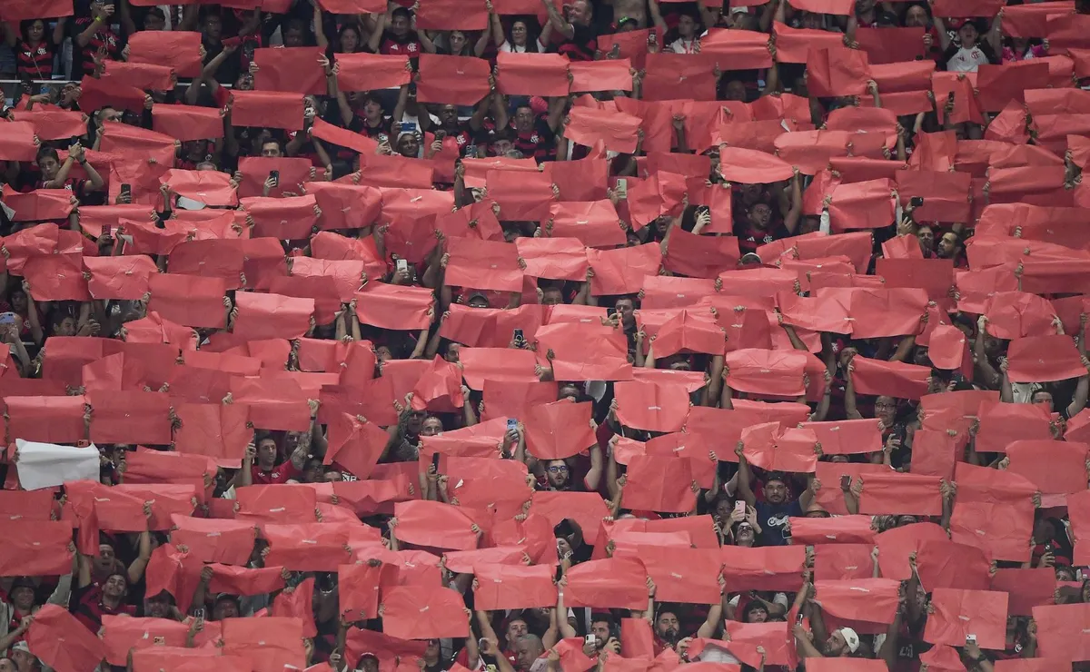 Flamengo entra na elite digital e supera clubes impulsionados por estrelas mundiais