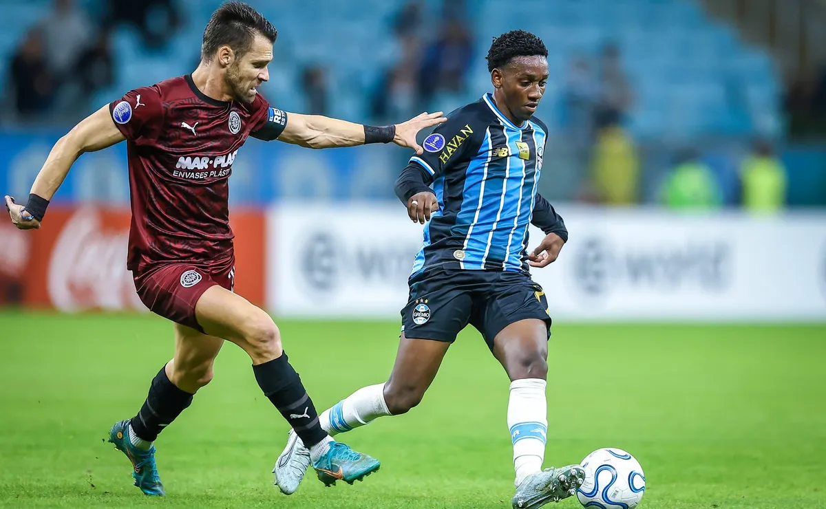 Grêmio empata na Arena, falha novamente em casa e transforma Sul-Americana em novo problema