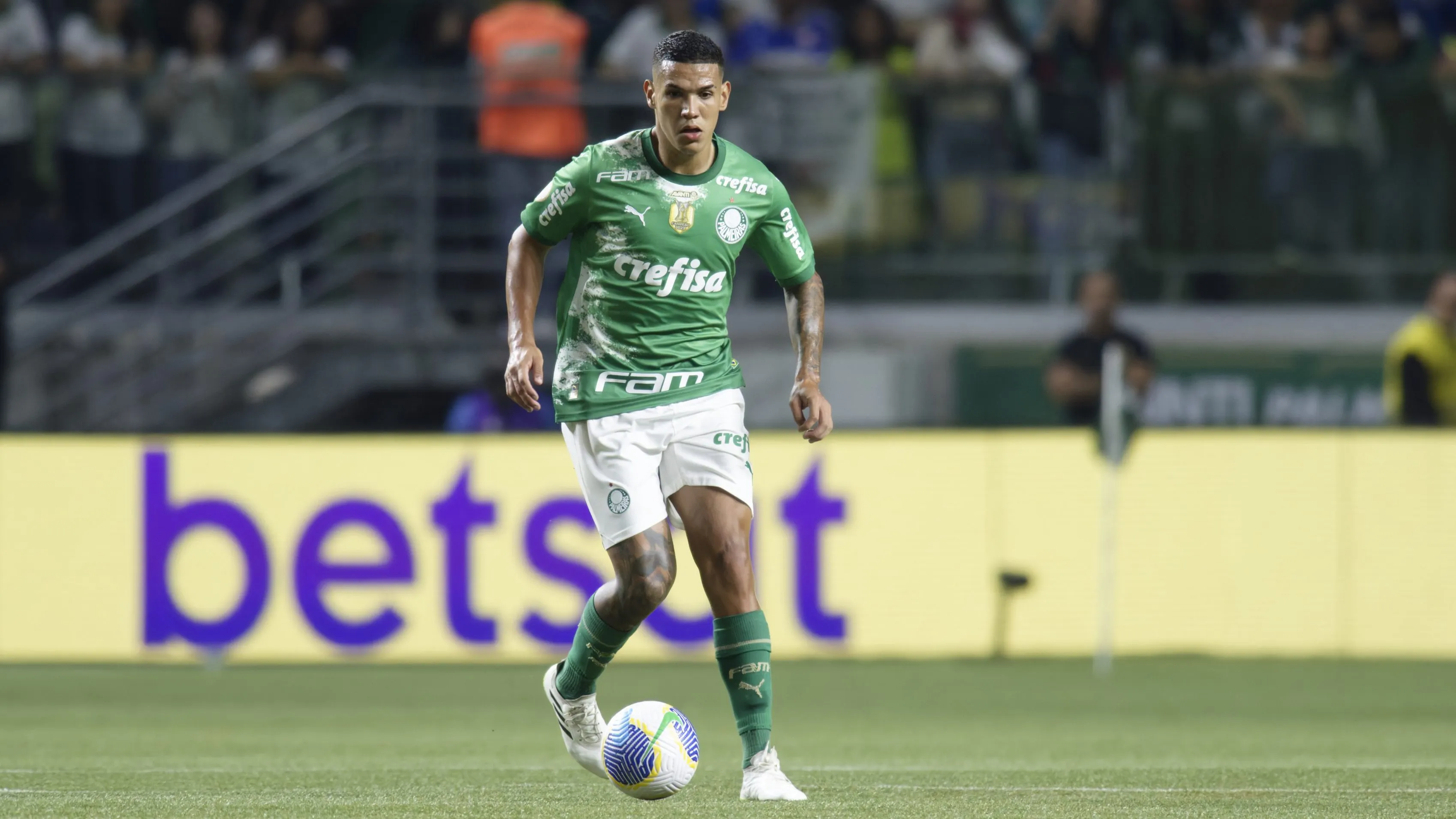 Naves não teve tantas oportunidades no Palmeiras - Foto: Anderson Romão/AGIF.