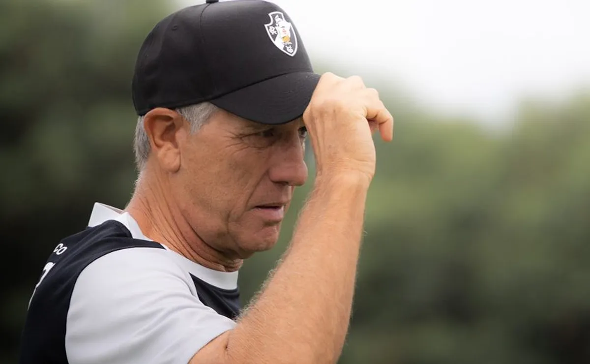 Renato Gaúcho testa formação polêmica no Vasco para duelo da Sul-Americana