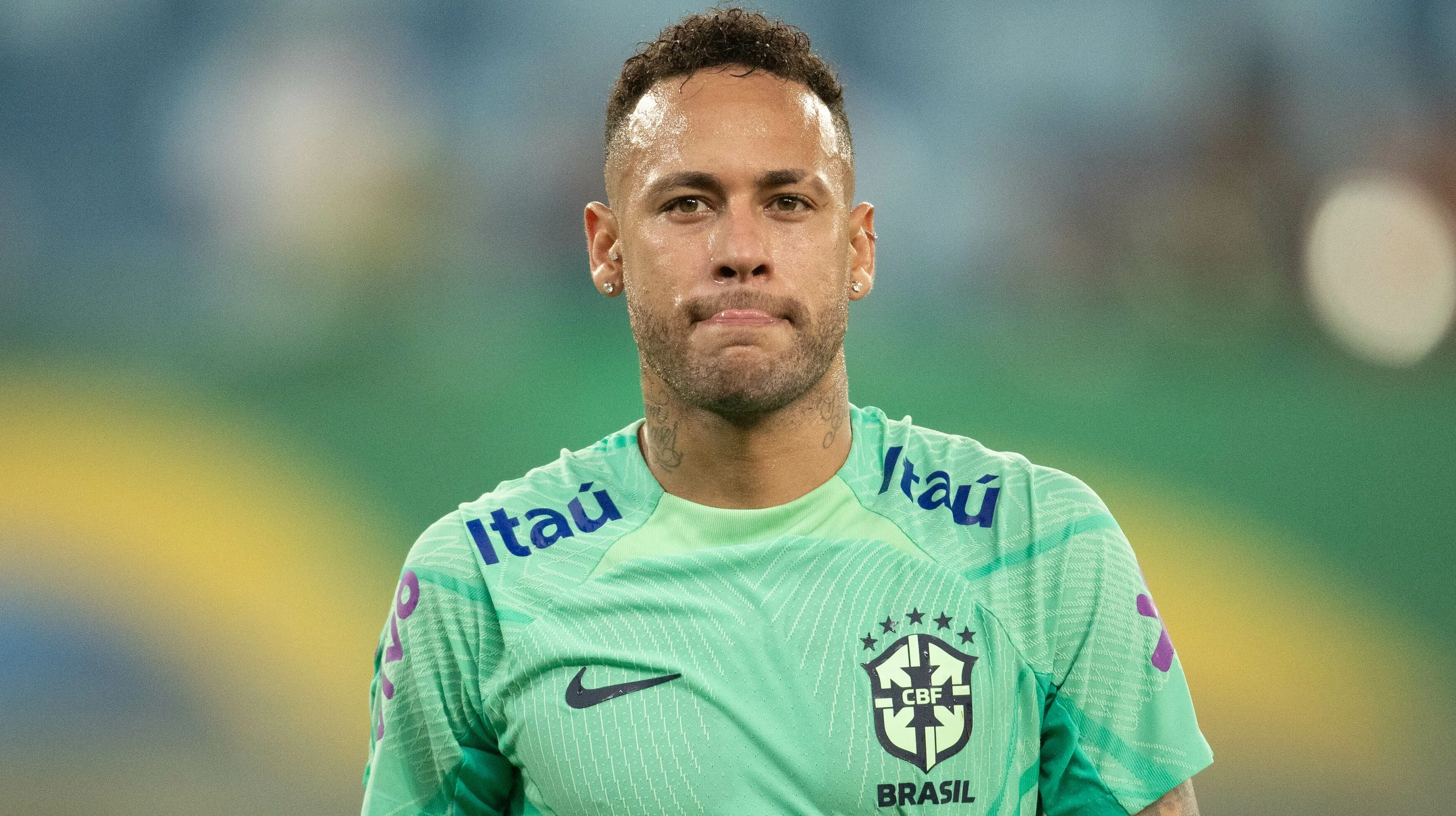 Neymar tem um problema na panturrilha - Foto: Gil Gomes/AGIF.