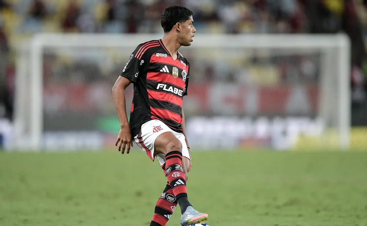 Flamengo define preço milionário para vender João Souza na próxima janela