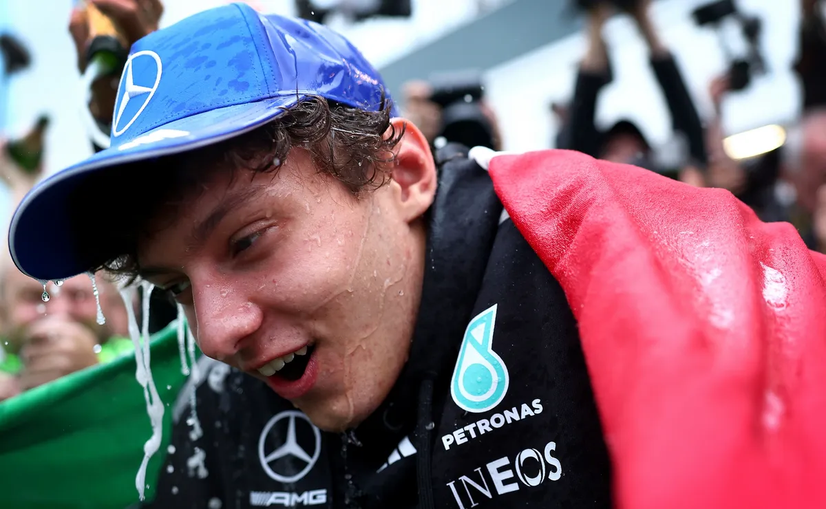 Jacques Villeneuve liga alerta para Kimi Antonelli mesmo com liderança na Fórmula 1: “Isso é muito perigoso”