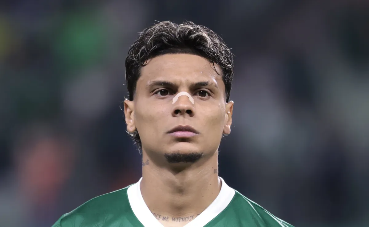 Richard Ríos é colocado na lista de negociáveis e torcida do Vasco pede contratação do volante