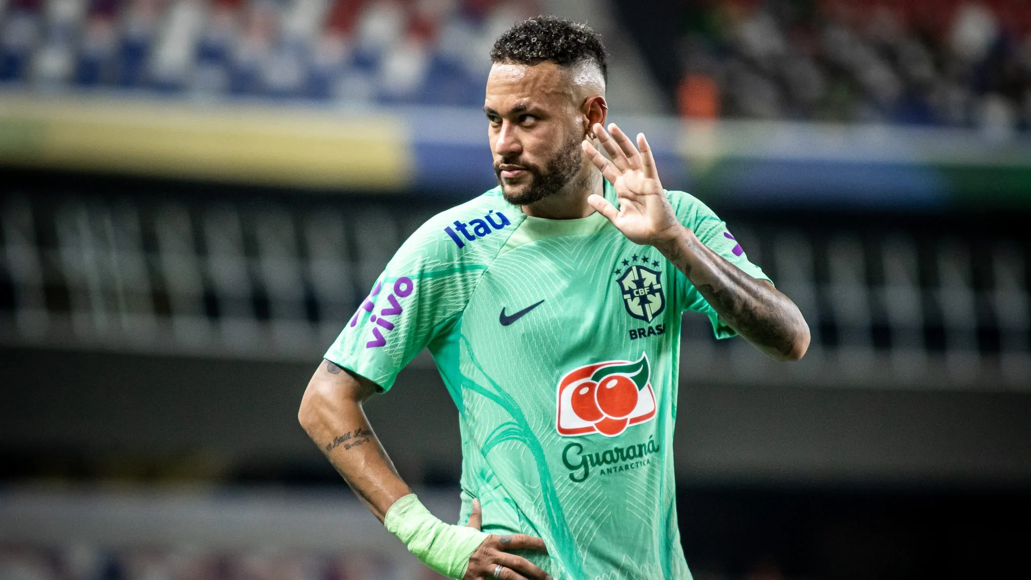 Neymar está de volta e segundo Muricy, vai aceitar a reserva de maneira normal – Foto: Fernando Torres/AGIF