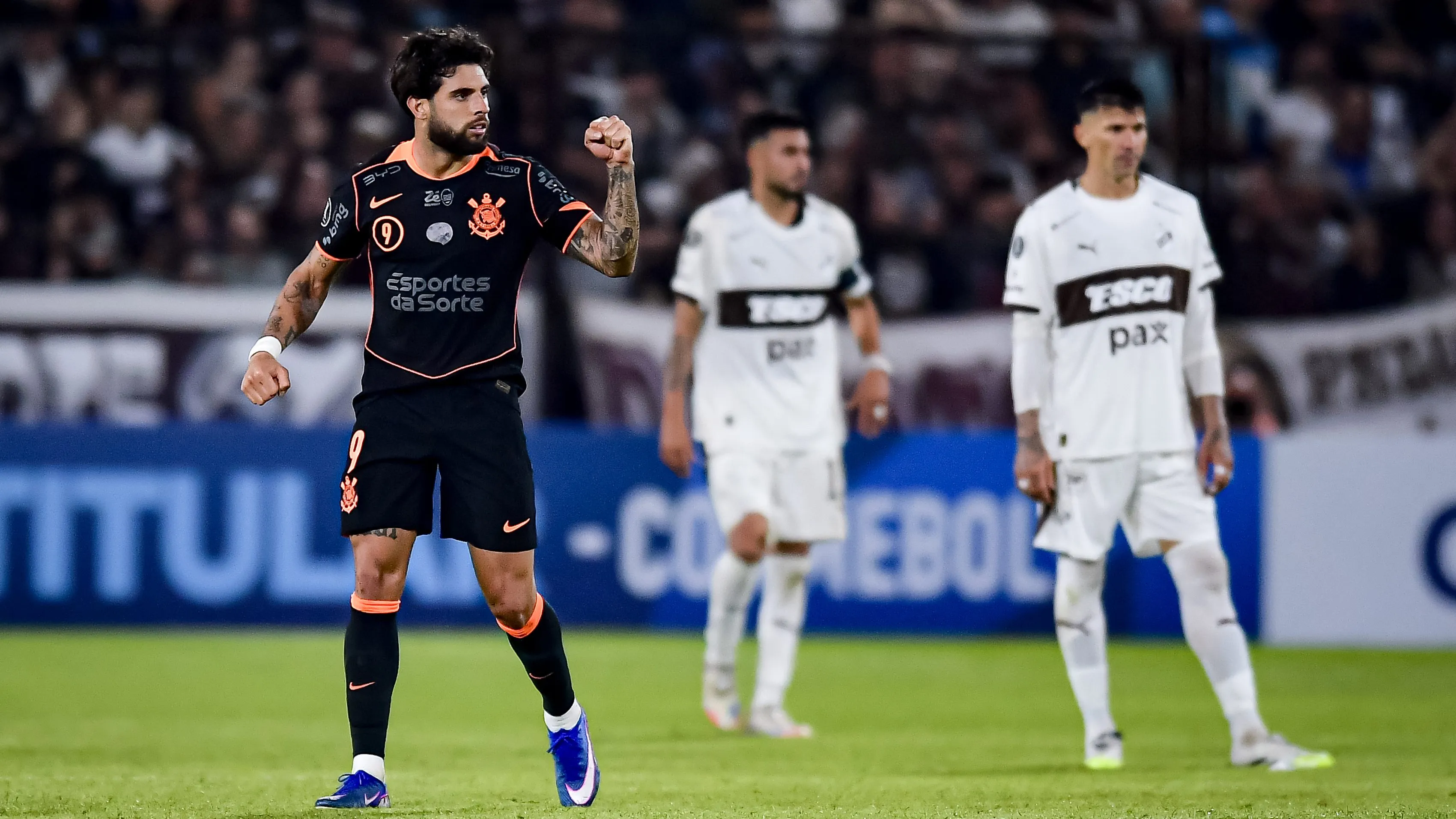 Corinthians venceu a Platense no jogo de ida, na Argentina - (Photo by Marcelo Endelli/Getty Images).