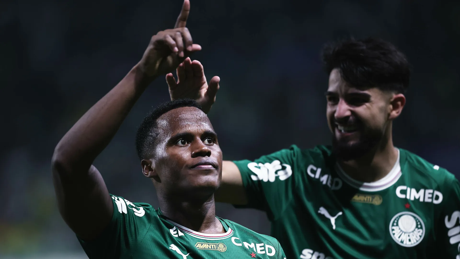 Arias e Flaco López comemorando pelo Palmeiras – Foto: Ettore Chiereguini/AGIF