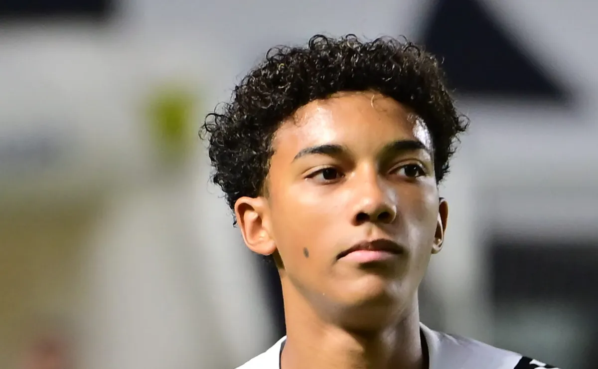 Santos mira três vendas após a Copa e Robinho Jr., Brazão e Chermont podem ser negociados
