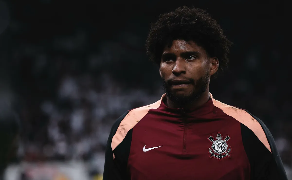 Marcelo Paz avalia não convocação de Hugo Souza e projeta futuro do goleiro na Seleção Brasileira