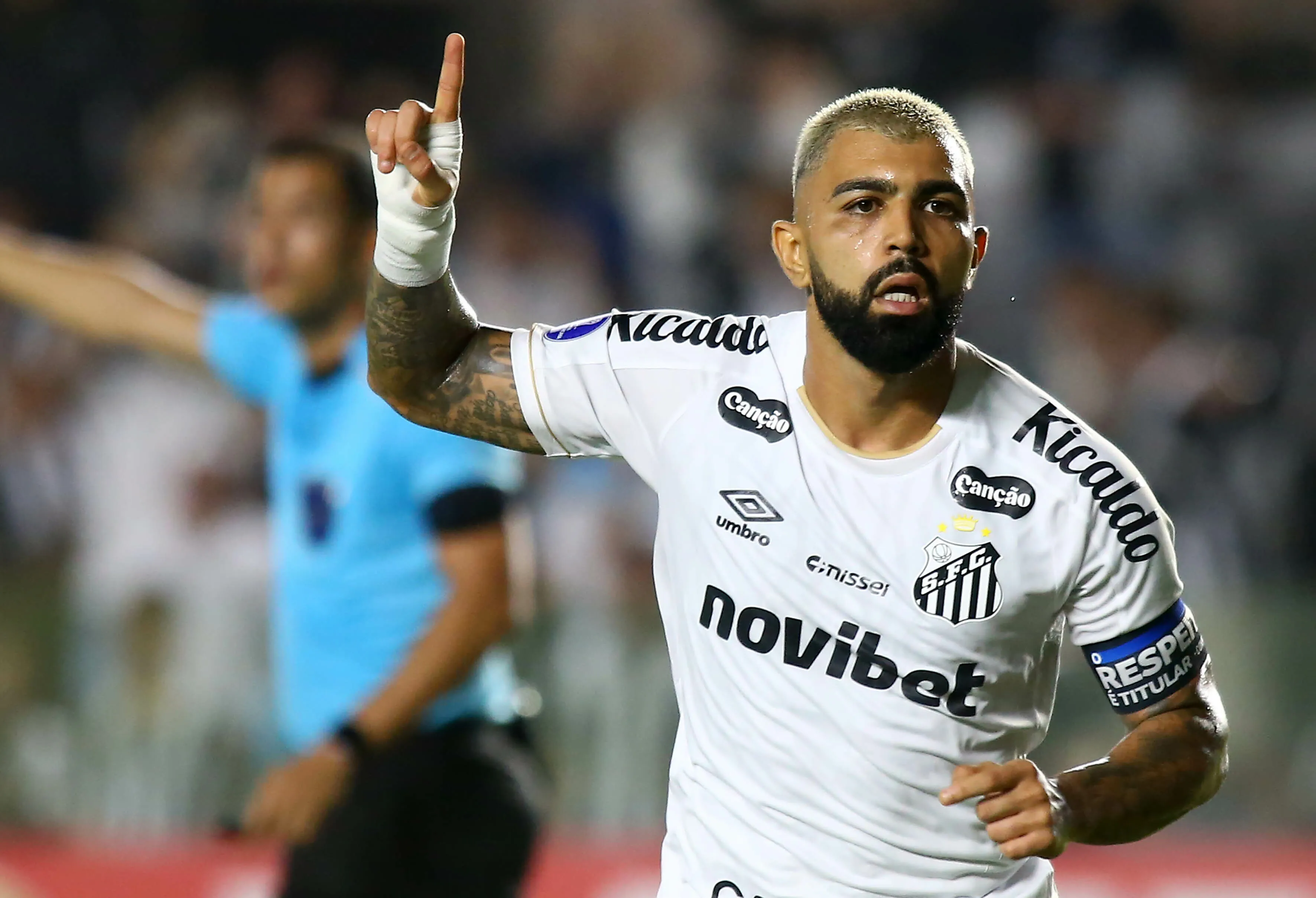 SP – SANTOS – 26/05/2026 – COPA SUL-AMERICANA 2026, SANTOS X DEPORTIVO CUENCA – Gabigol jogador do Santos comemora seu gol durante partida contra o Deportivo Cuenca no estadio Vila Belmiro pelo campeonato Copa Sul-Americana 2026. Foto: Mauricio De Souza/AGIF