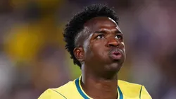 Vinícius Júnior em campo pelo Brasil.