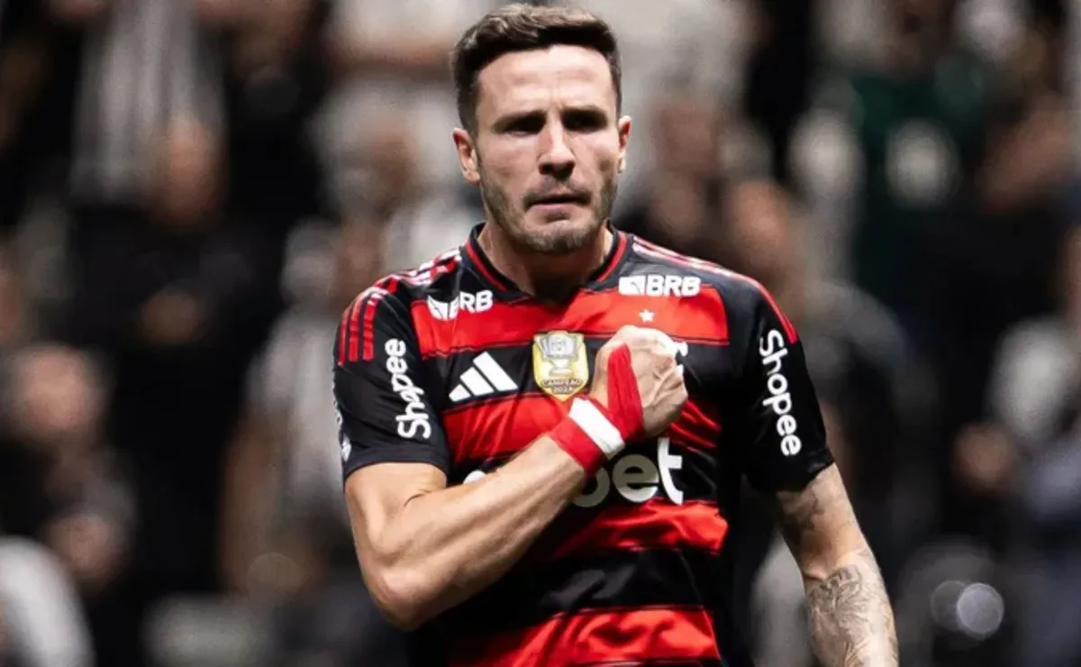 Saúl descarta férias durante pausa para Copa do Mundo e promete foco no Flamengo