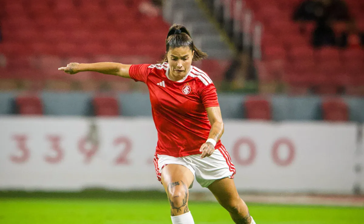 Internacional vence Grêmio nos pênaltis e se classifica às oitavas de final da Copa do Brasil Feminina